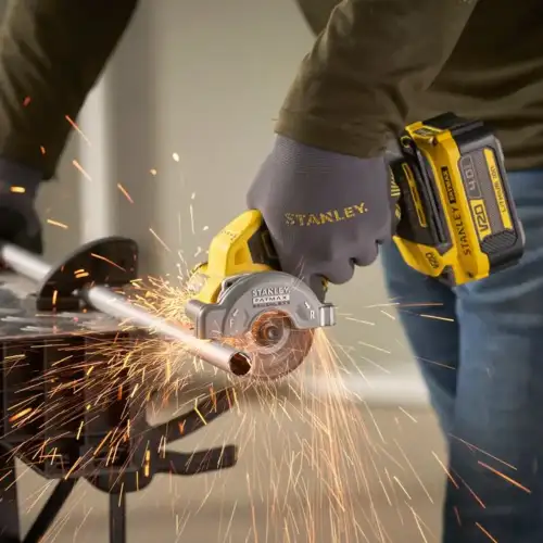 Rebarbadora Multicorte Stanley V20 LI-ON 18V SFMCM300B-XJ